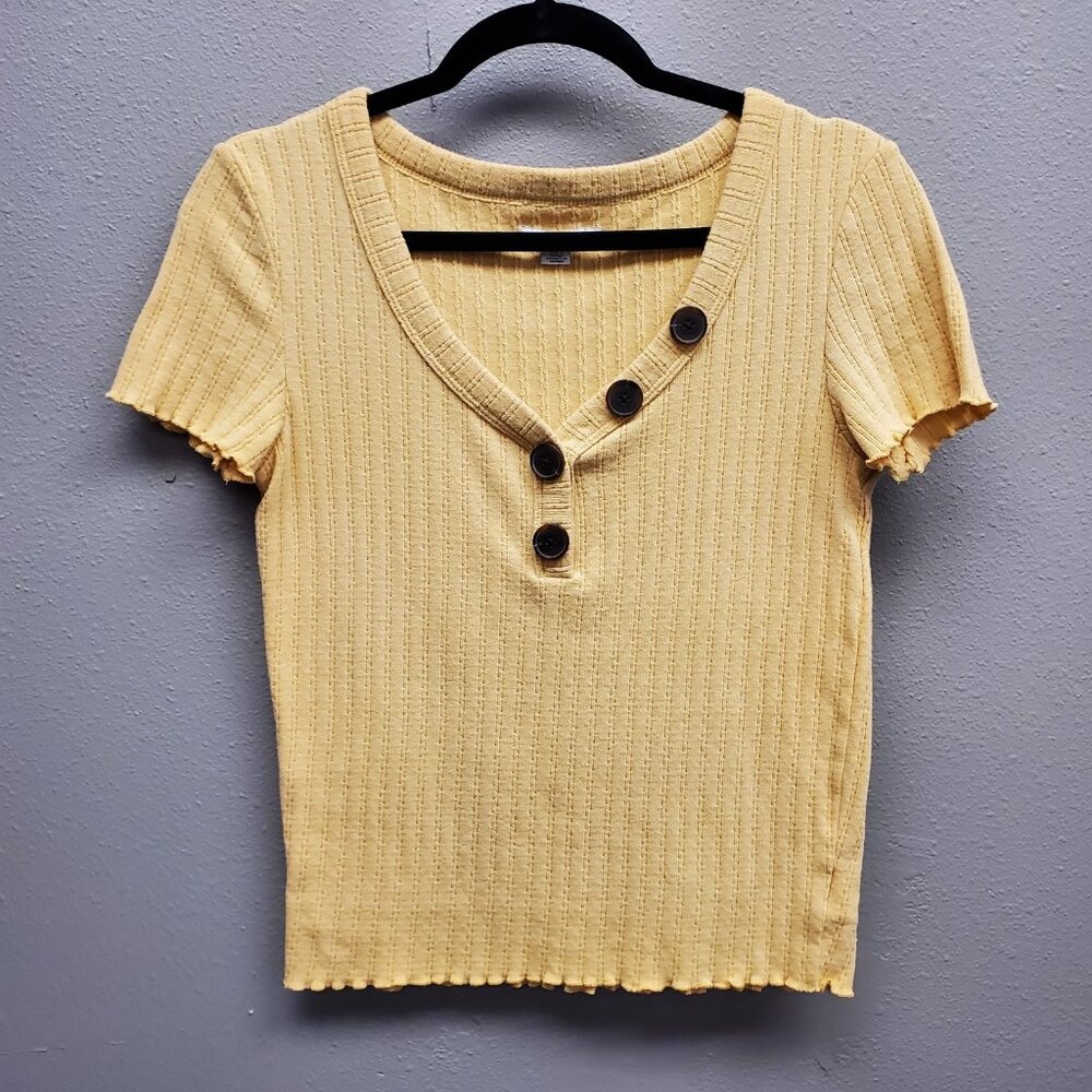American Eagle Shirt Womens Medium Yellow Ribbed Button Cropped Top Short Sleeve